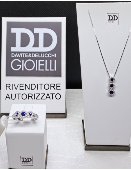 Collana oro bianco 750 , diamanti  e zaffiri