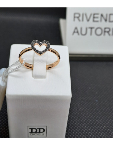 Anello cuore in oro rosa 750 e diamanti neri