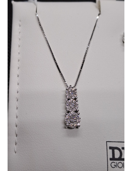 Collana in oro bianco e diamanti