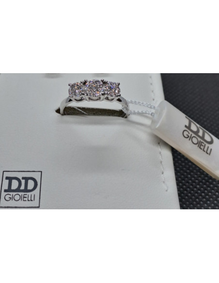 Anello donna trilogy in oro bianco 750 e diamanti