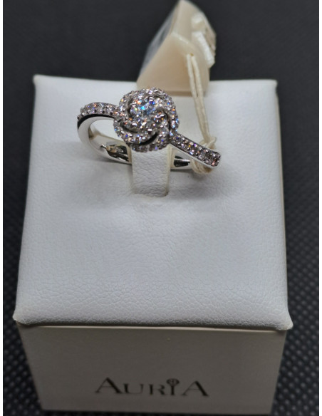 Anello donna in oro bianco 750 e diamanti