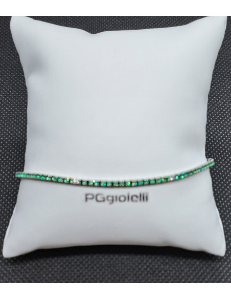 Bracciale tennis in oro bianco 750 con smeraldi e diamanti