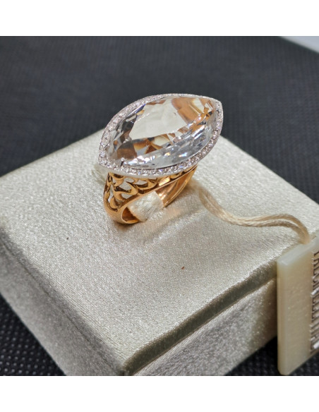 Anello donna in oro rosa 750 con diamanti e cristallo di rocca