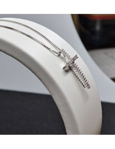 Caterina con croce donna in oro bianco e diamanti