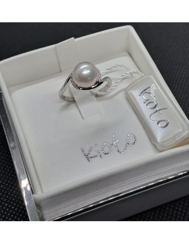 Anello donna con perla e diamanti