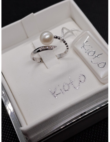 Anello donna con perla e diamanti