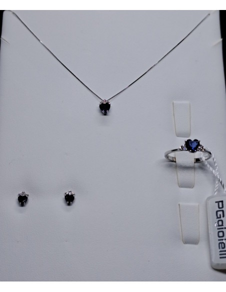 Completo donna in oro bianco, con zaffiri e diamanti