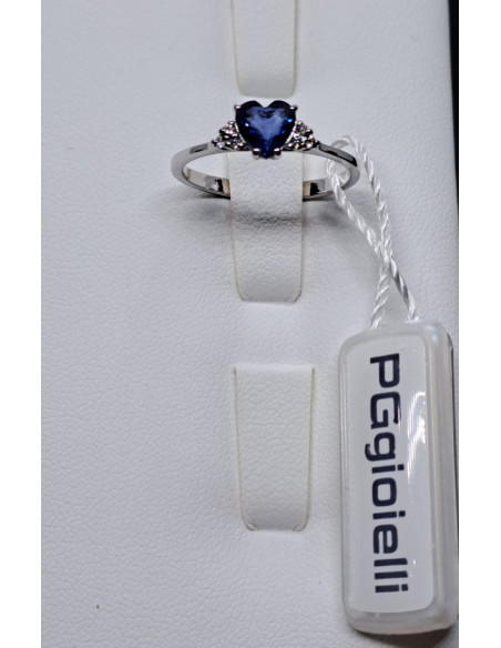 Completo donna in oro bianco, con zaffiri e diamanti