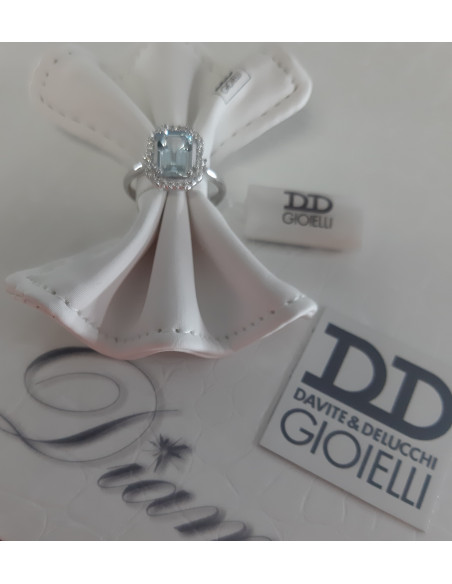 Anello oro bianco 18kt acqua marina e brillanti